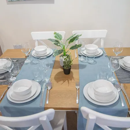 Steps Away From New Street Station & 2 Beds & 2 Baths Flat At Center Appartement Birmingham
